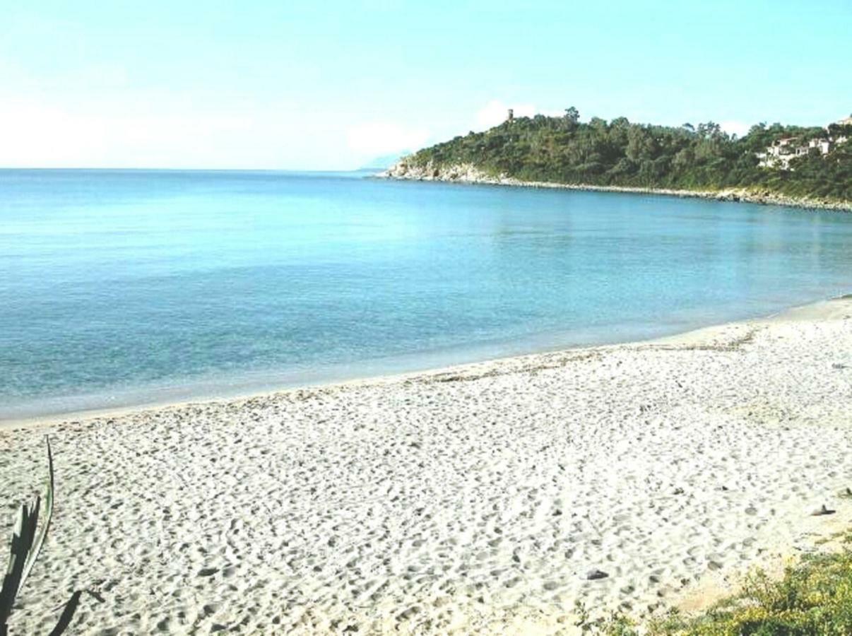 Villa Stella Fronte Mare Porto Frailis Àrbatax Екстериор снимка